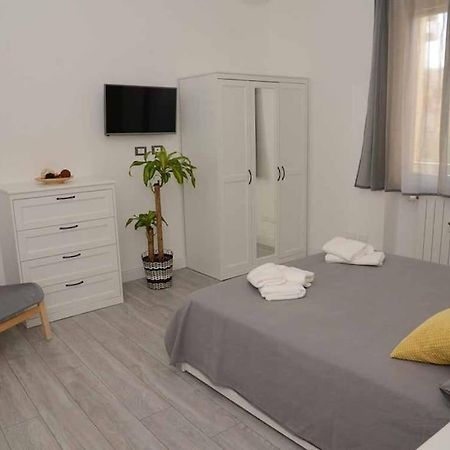 Casa E Appartamenti Per Vacanze Jenner Rome Buitenkant foto